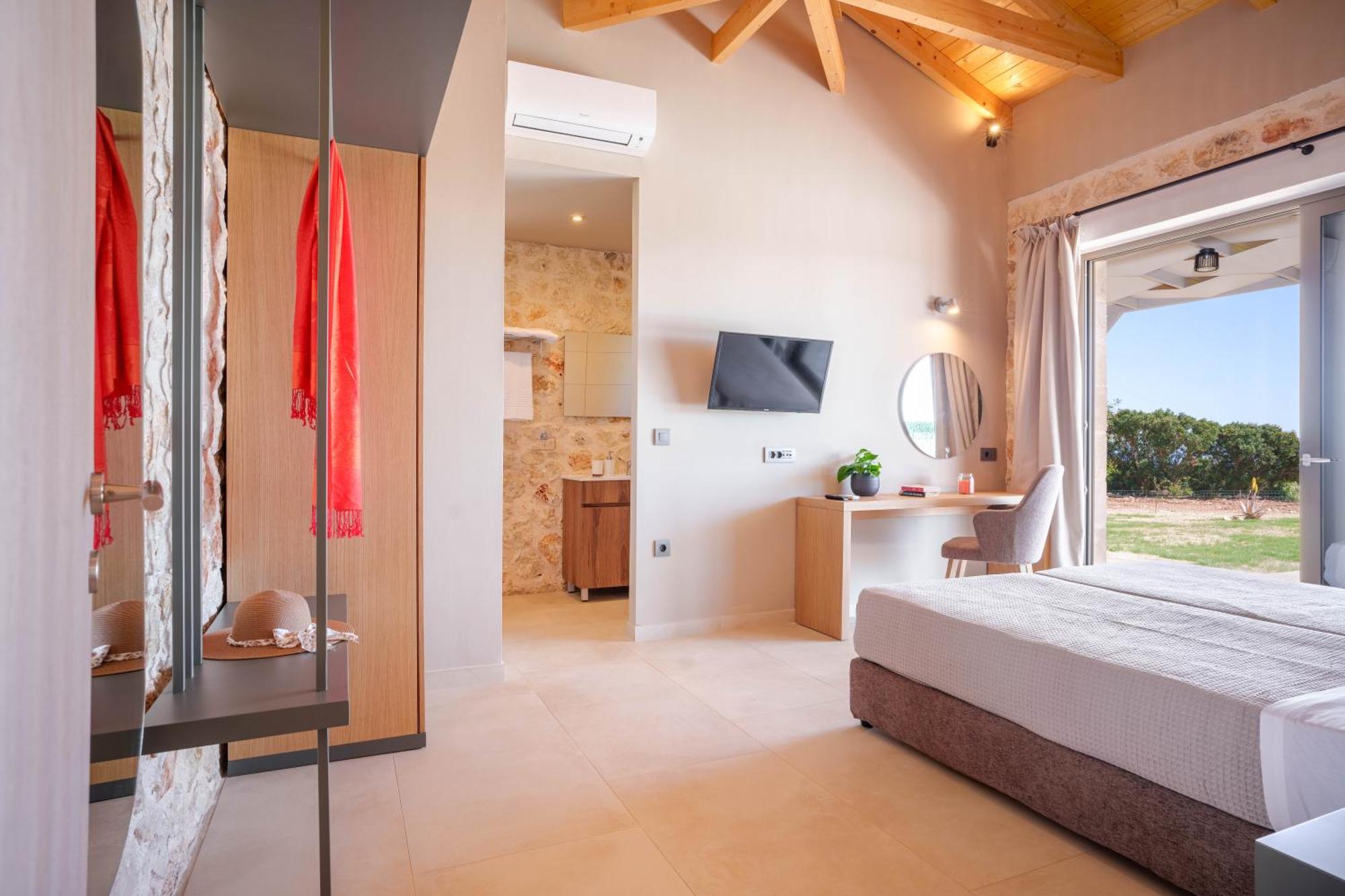 Pantheon Luxury *